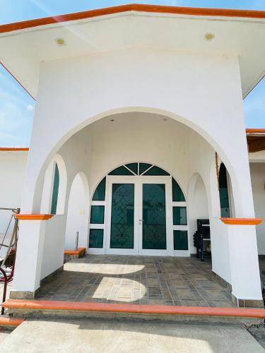 Tequisquiapan Villa | 1000 m² Villa ∙ 3 bedrooms ∙ 15 guests