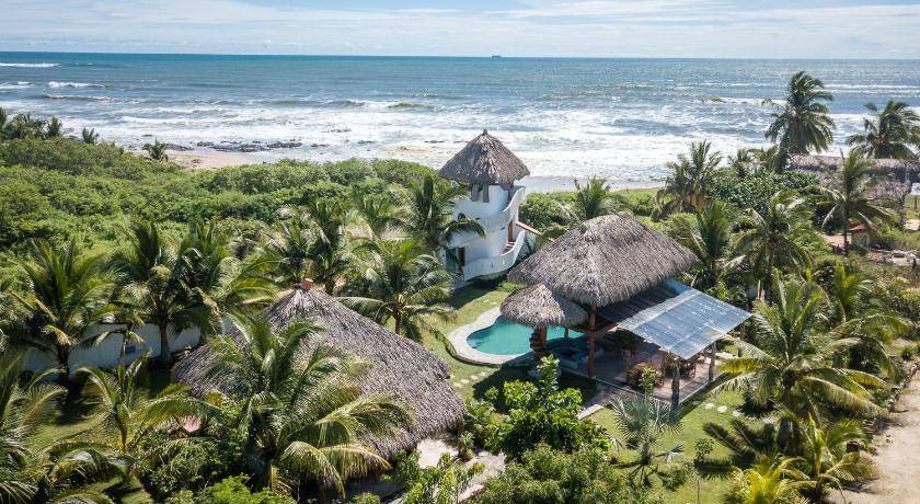 Troncones Resort | 18 m² Resort ∙ 10 bedrooms ∙ 23 guests