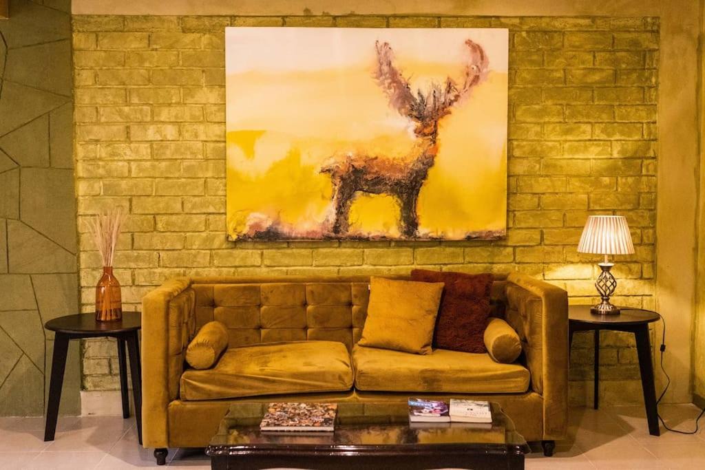 Calzada Madero Apartment | 3 Bd house steps from Santo Domingo