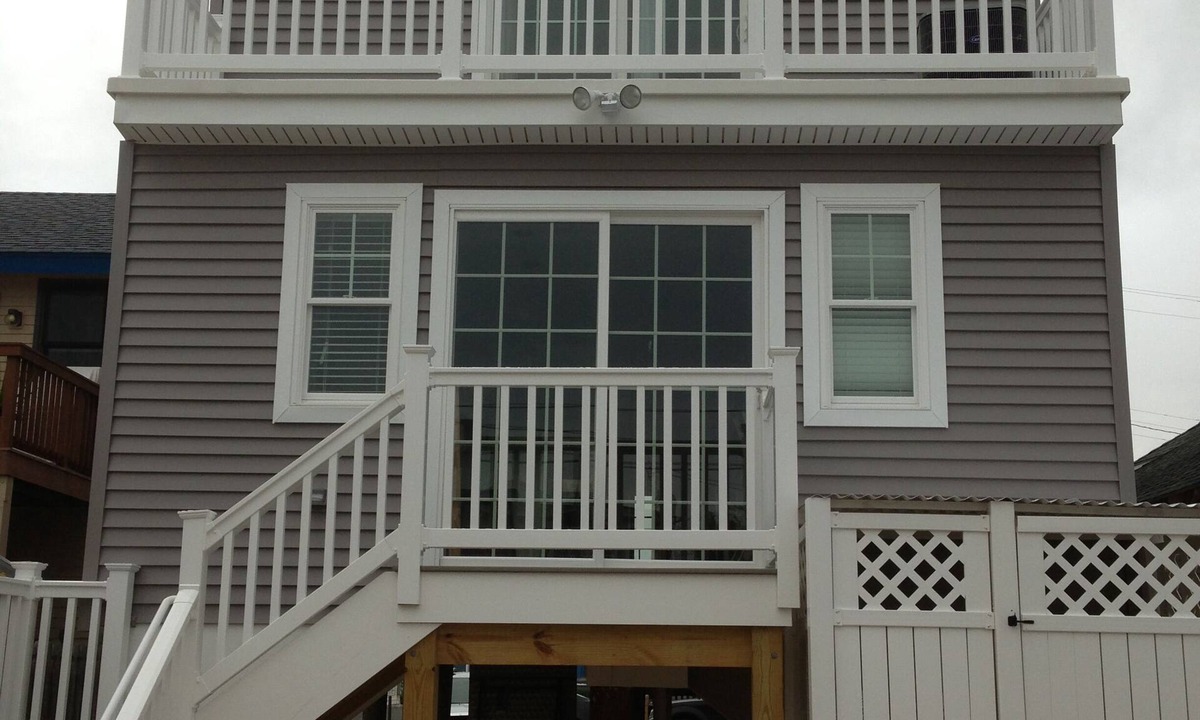Ship Bottom House | 4 bedroom Ocean Block!