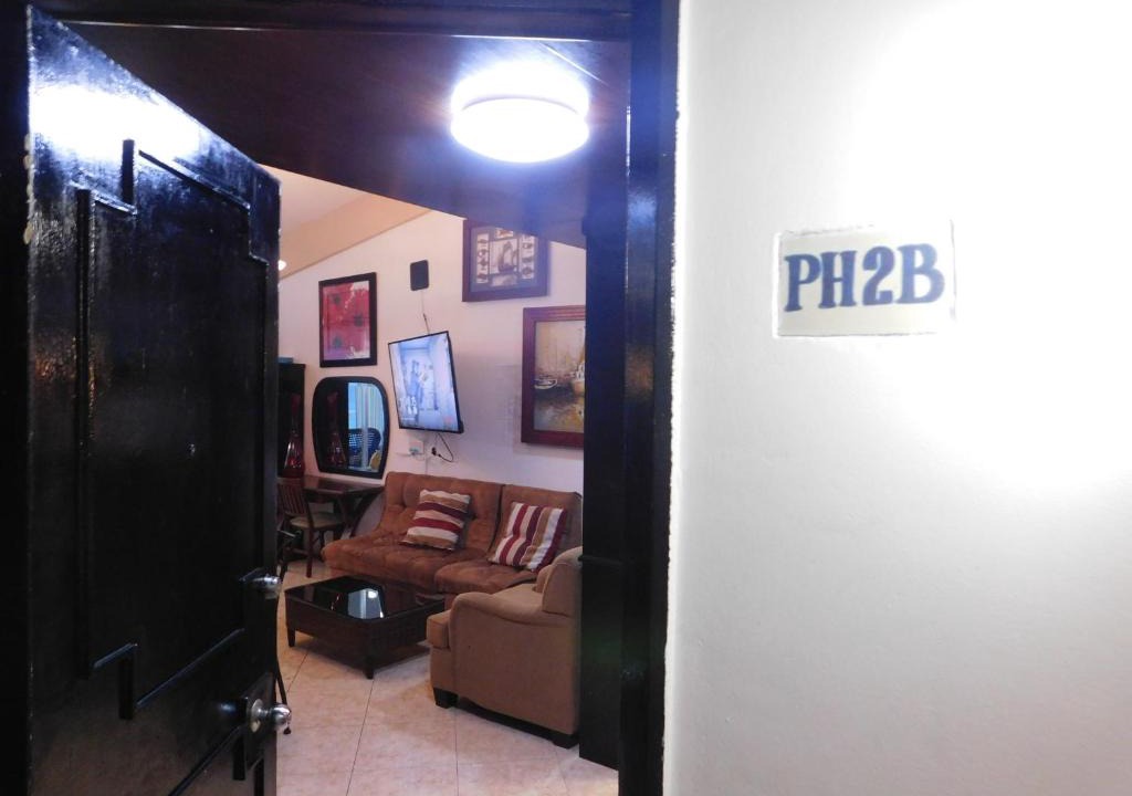 Punta Cancun Apartment | 8th Floor Caribbean Beach View Studio