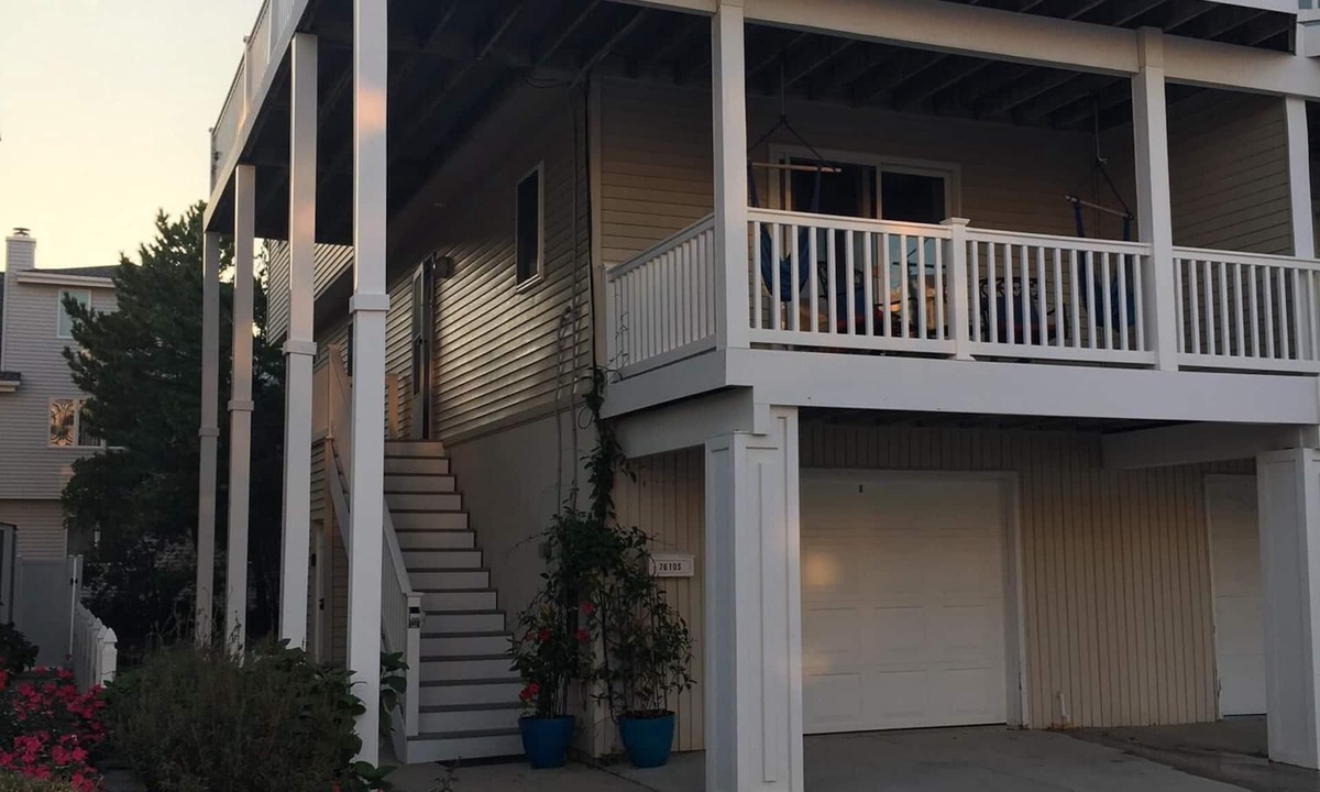 Townsend's Inlet House | A Beautiful Large 4 Bedroom Home just 50 feet from the beach access.