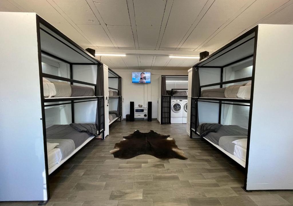 Reforma House | A Small But Spacious Bunkhouse