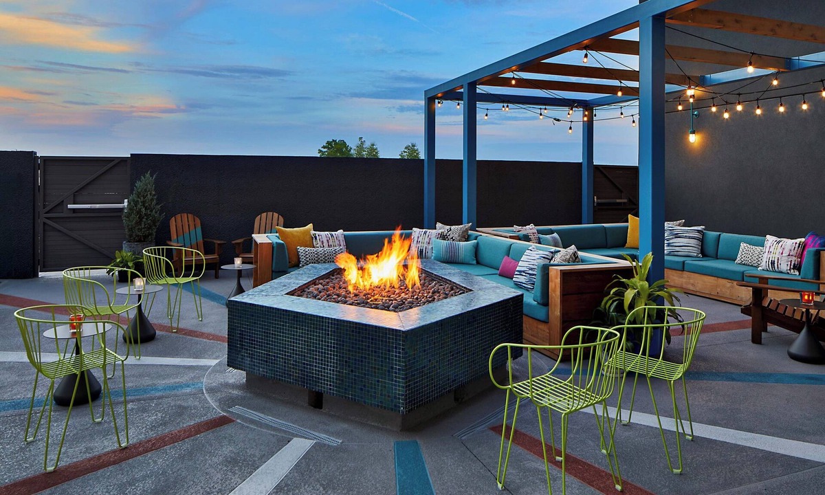 Twin Brook Hotel | Aloft by Marriott Chattanooga Hamilton Place