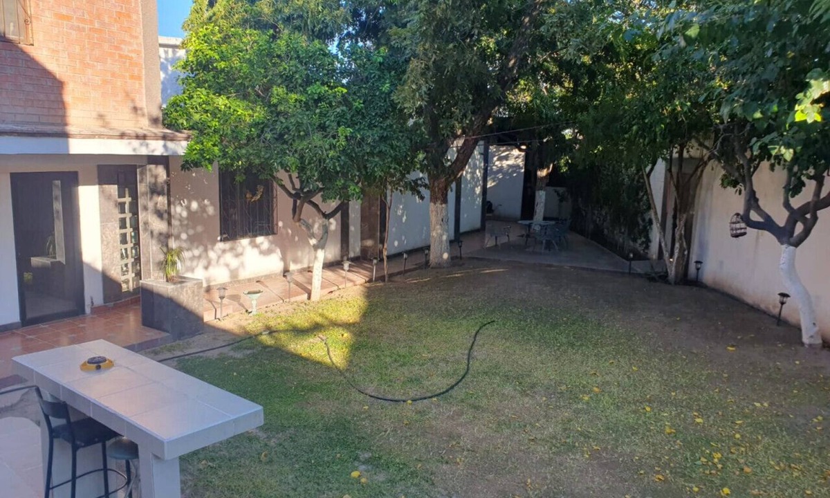 Torreon Apartment | Alojamiento cerca del aeropuerto con alberca