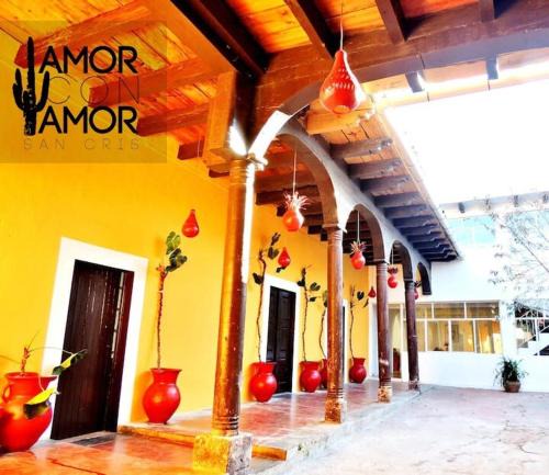 Del Cerrillo House | Artisanal-Casa in the Center of San Cris