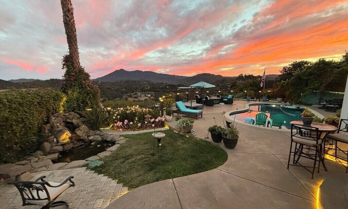 San Rafael House | Awesome New Sauna, 20 Mins SF or 20 mins 1st wine tasting.23 RATINGS ARE 5 STARS