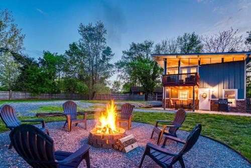 Millville House | Balcony-BBQ-Firepit-FENCE-King-Full kitchen-Pets