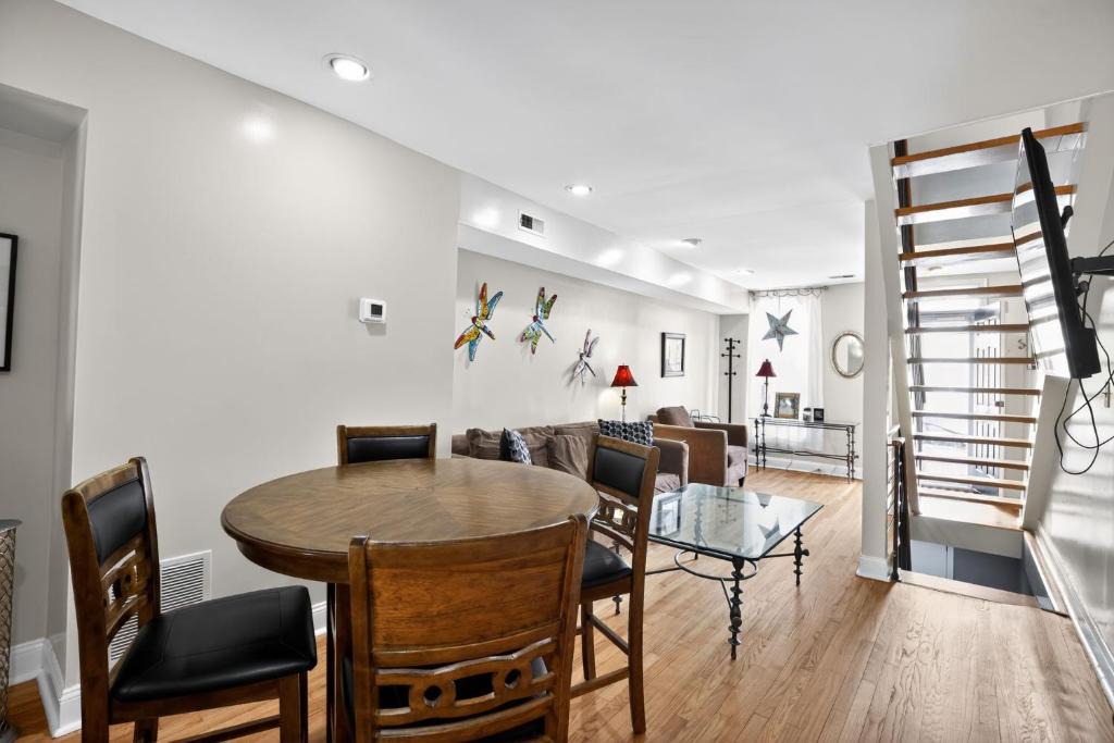 Canton Apartment | Baltimore premier townhouse