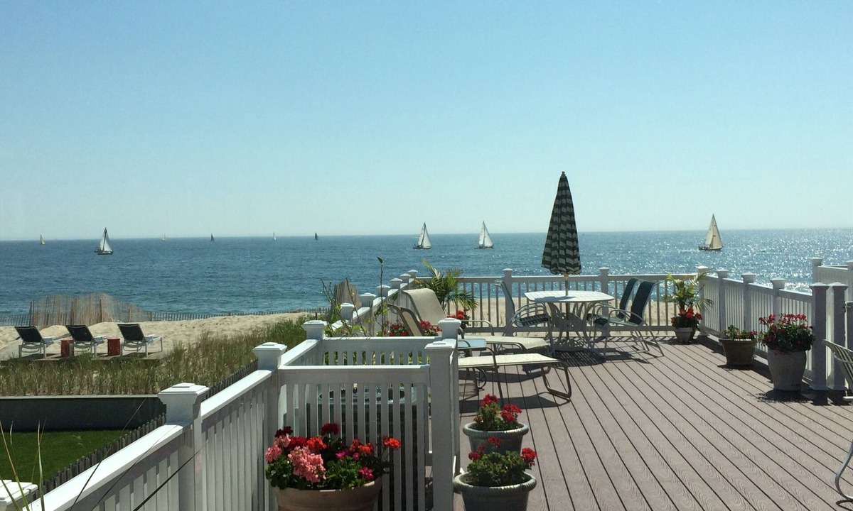 Avon Cottage | Bay Head Oceanfront Cottage . Wake Up On The Beach!