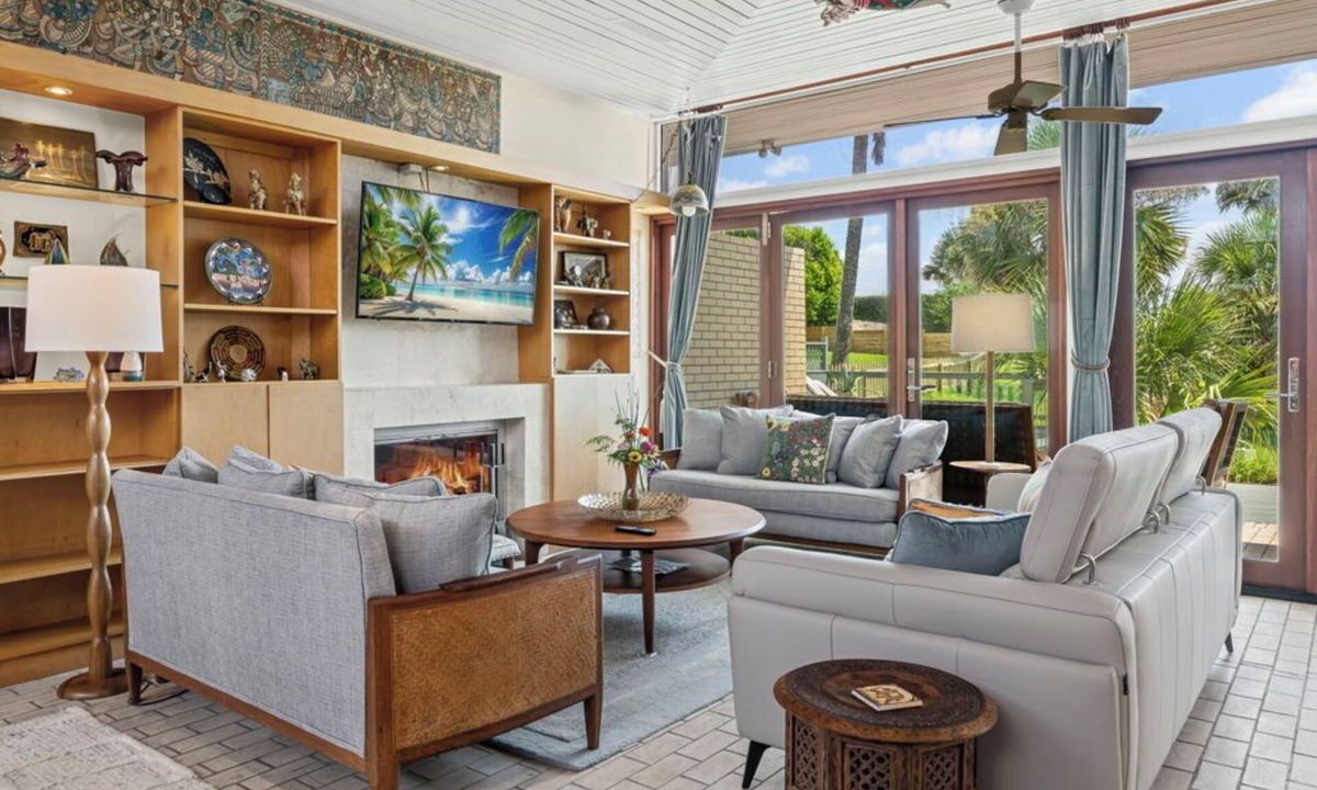 Atlantic Beach Condo | Beach Bungalow - 1BR/1BA Oceanfront unit with private deck