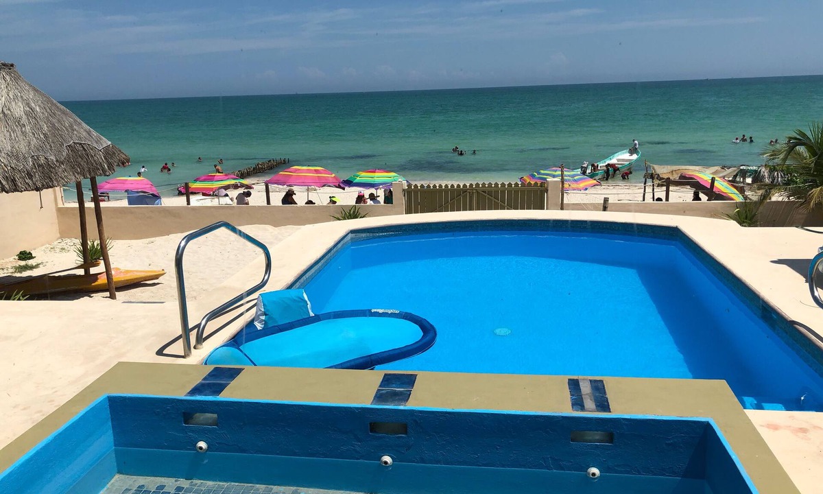 Chelem House | Beach front house for the whole family to enjoy at the safest place of Mexico !