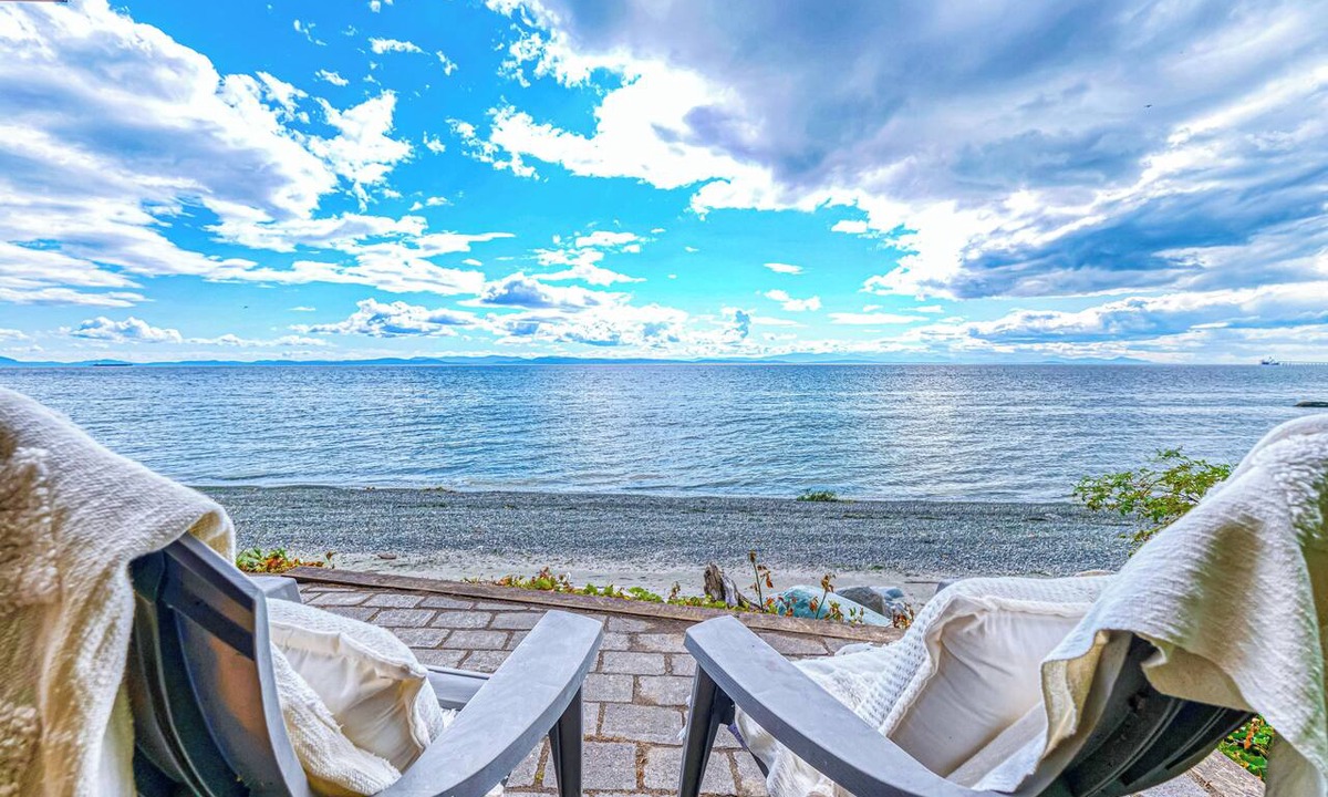 Point Roberts Apartment | Beachfront Studio w/Lovely Views, Private Patio