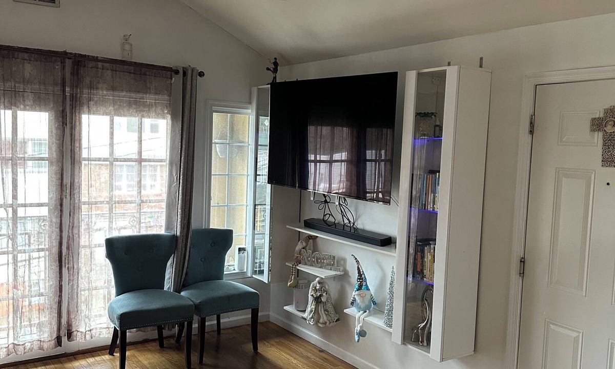 The Heights House | Beautiful place 5 minutes to the play ground. 10 mints to Met life Stadium,