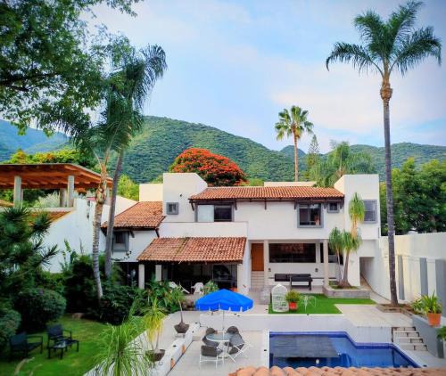Ajijic Apartment | Beautiful Rooms at Villa La Floresta