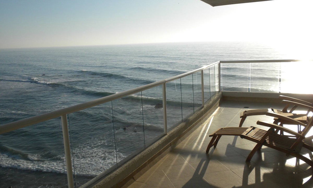 Popotla Condo | Beautiful Rosarito Oceanfront Las Palmas Condo with 750 sq. ft. Balcony