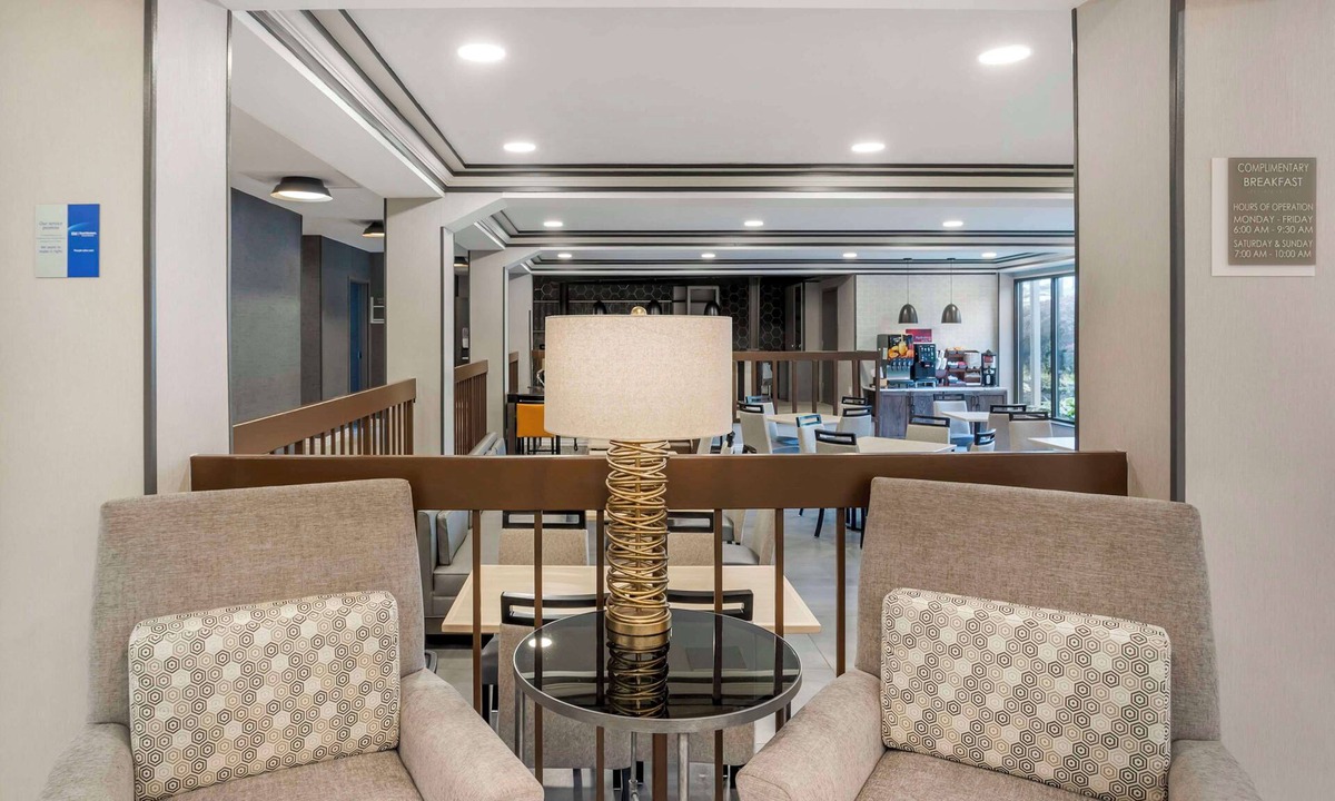 York Hotel | Best Western Plus Heritage Rail-South York/I-83