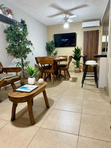 Ixtapa Apartment | Casa con alberca a 8 Min de Playa