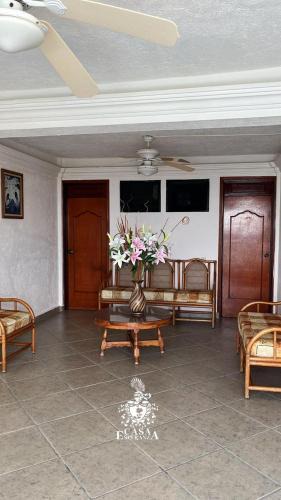 Acapulco House | Casa Esperanza Acapulco