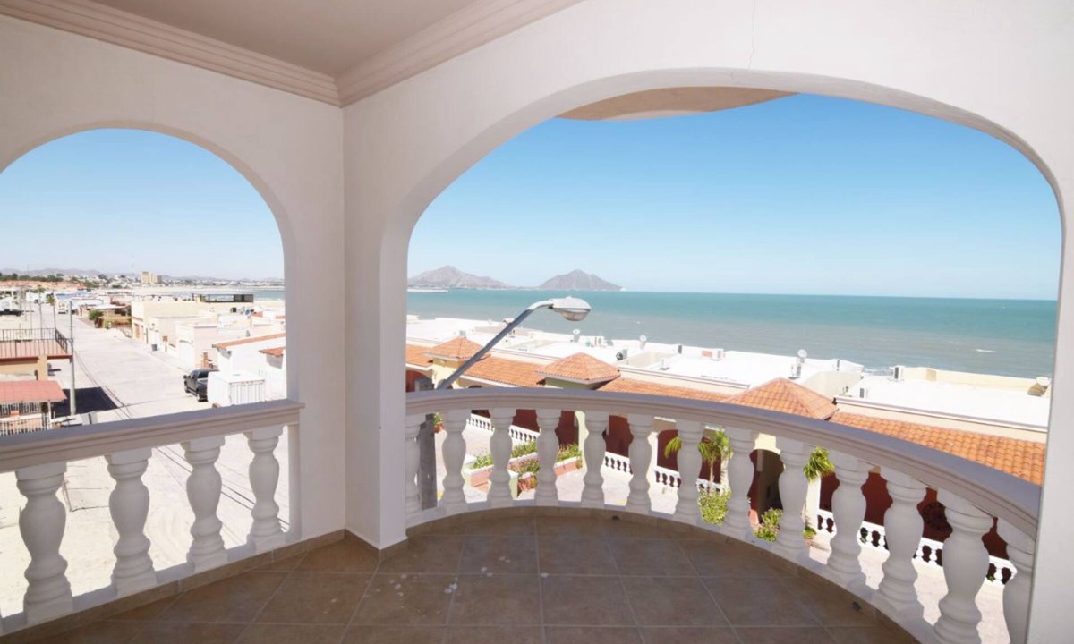 Villas de Las Palmas Condo | Casa Jerry - San Felipe Accommodation for large groups. 10 bedrooms
