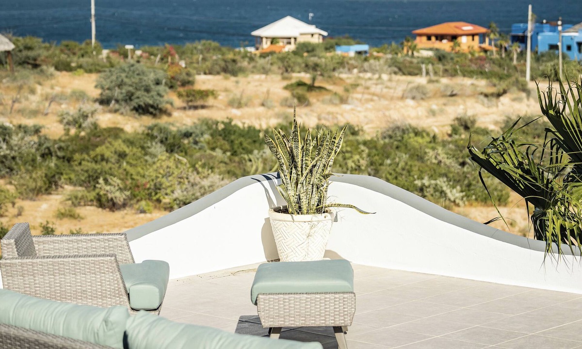 El Sargento House | Casa Leon lujo con vista al Mar, the best in town.