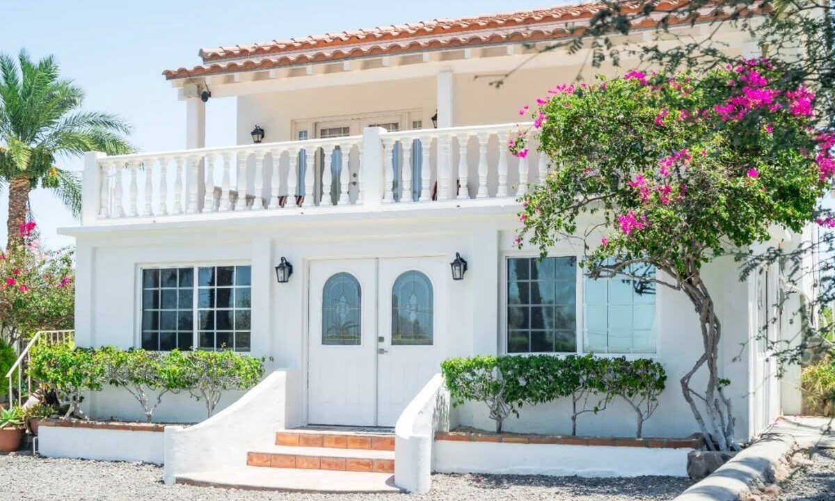 Mulege House | Casa Marbella 2 Bedroom with Den
