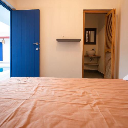 Granjas del Marques House | Casa Tobala