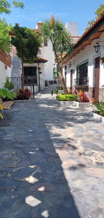 Ajijic Hotel | Casa Yollotzin