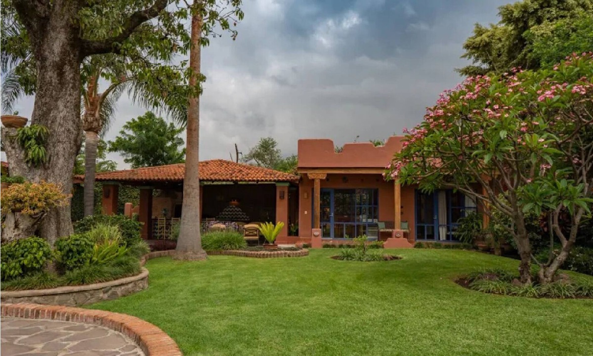 San Juan Cosala Villa | Casita on 1/2 acre of flora beauty. Two arms, , wifi, access to kitchen and TVn