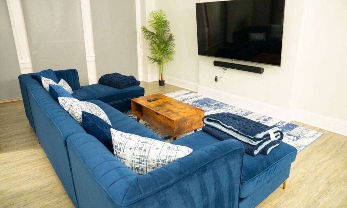 Downtown Baltimore Apartment | Charmcity Residences- Unit 2