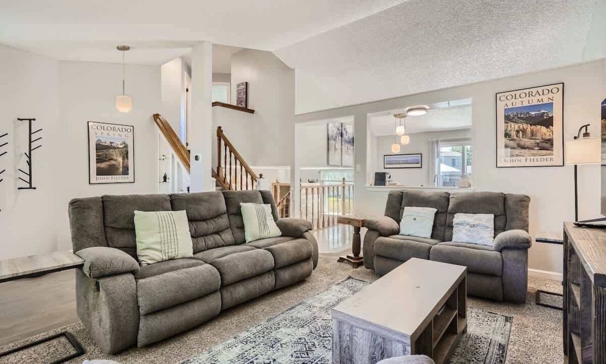North Central Westminster House | Charming 3 BDR Home w/Hot Tub & Sauna