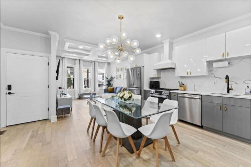 McGinley Square House | Chic 3BR-4BD-3Bath Oasis with Backyard Near NYC