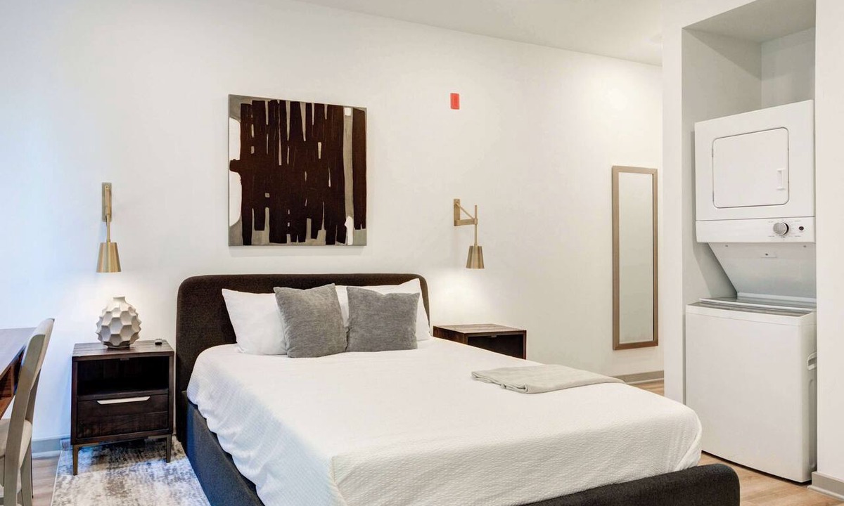 University City Apartment | Chic Urban Studio near Drexel & UPenn