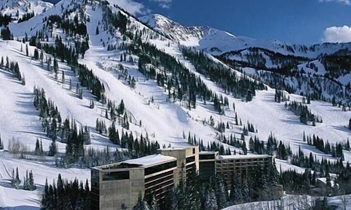 Salt Lake Mountain Resorts Condo | Cliff Club, Pinacle, Ski-in Ski-Out, January 5 -12 2019