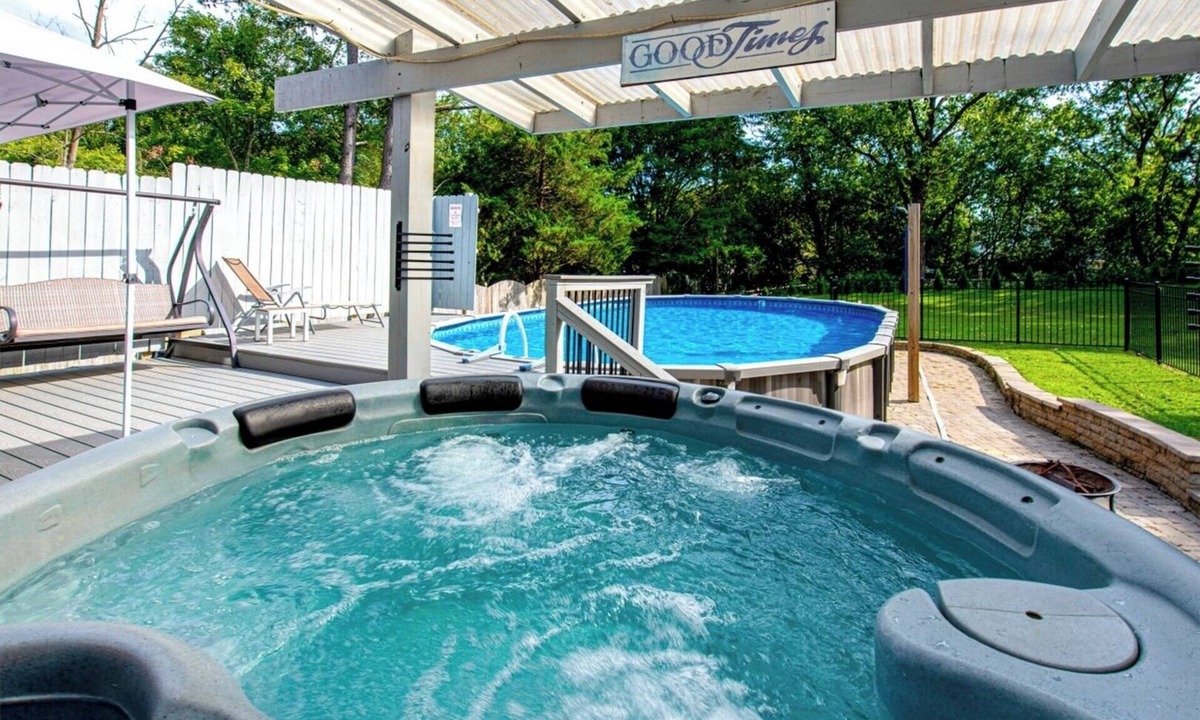 McAlpine House | CLT Oasis