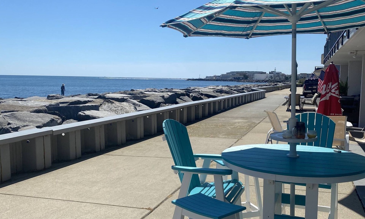 Anglesea Condo | Condo on the ocean with a million dollar view, world class fishing, and sea walk