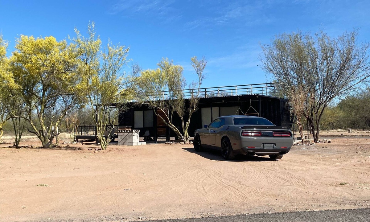 Hermosillo Cottage | Container house "green stick house"