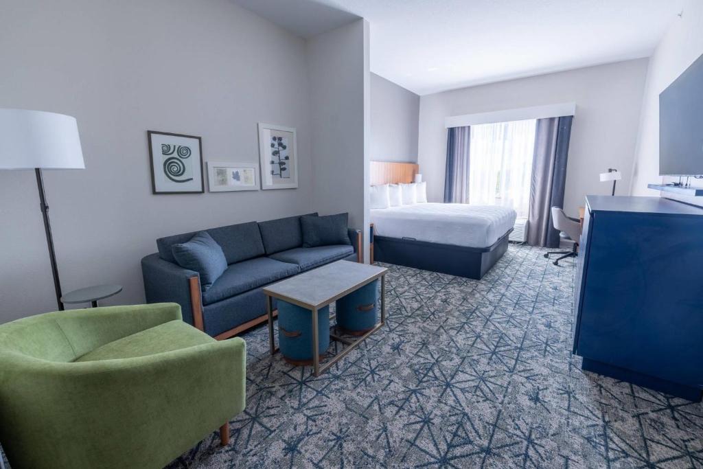 Pinellas Park Hotel | Country Inn & Suites by Radisson, St Petersburg - Clearwater, FL