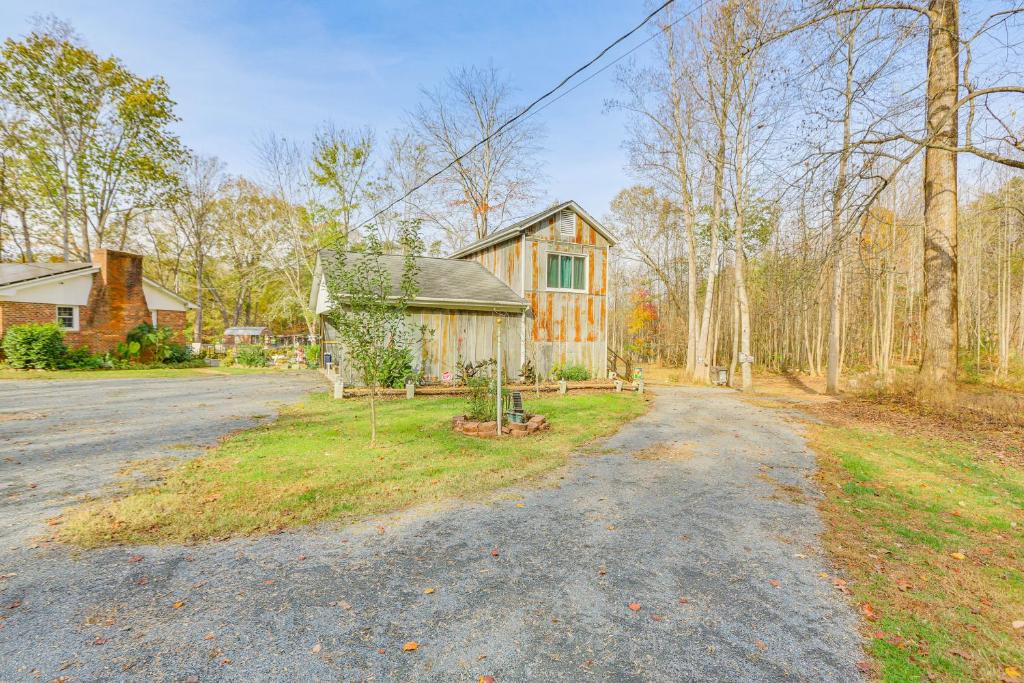 Asheboro Apartment | Countryside Gem on Homestead in Asheboro!