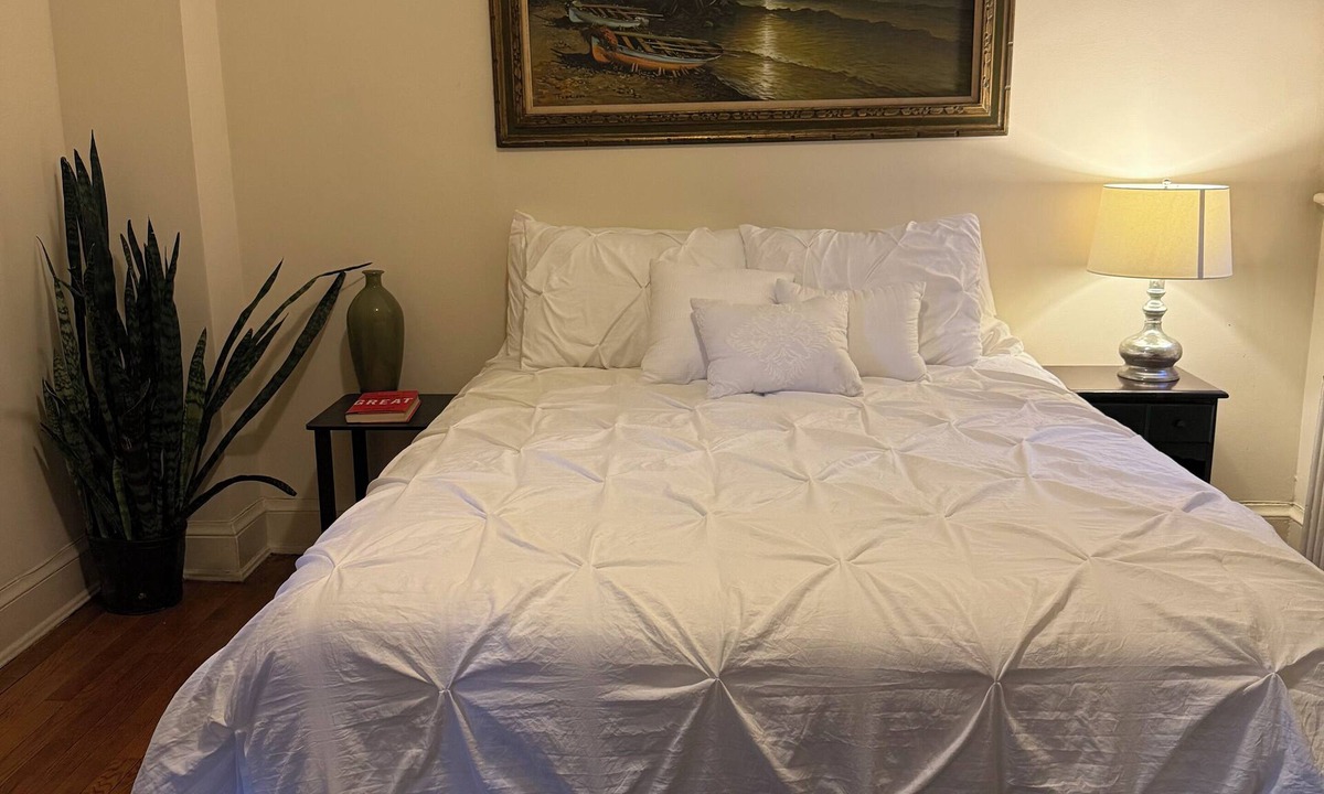 Mount Vernon Triangle Apartment | Cozy 1-bedroom apartment great location Washington dc