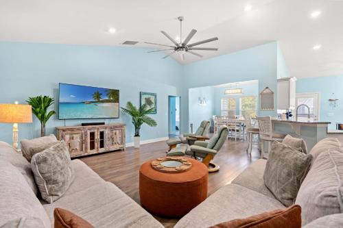 Red Hill House | Cozy 3BR in relaxing Legends Resort