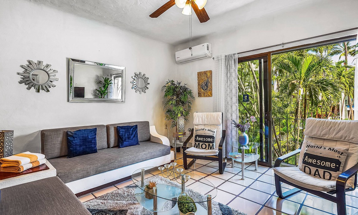 North Hotel Zone Apartment | Cozy apartment w/balcony, pool views, free Wifi