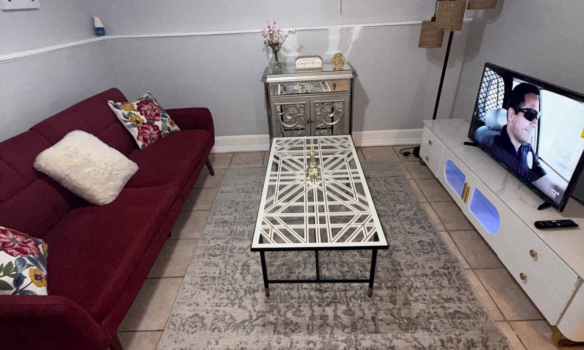 Vauxhall House | Cozy Private 1BR Basement Near Newark Airport