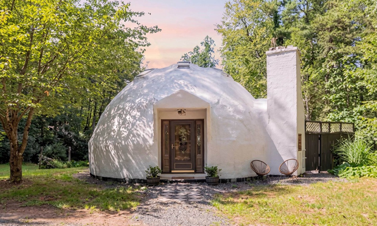 Piper Gap House | Creekside Dome with Firepit