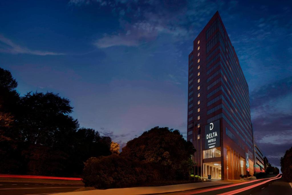 Downtown Richmond Hotel | Delta Hotels by Marriott Richmond Downtown