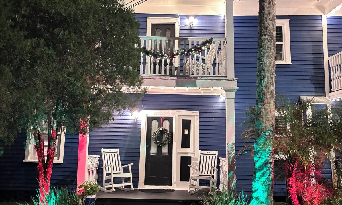 Downtown Historic District Apartment | Dog-friendly downtown efficiency w/free bike use