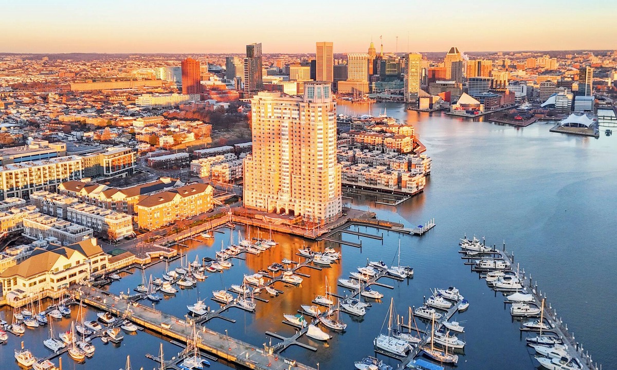 Inner Harbor Condo | Downtown Baltimore Waterfront 1 Bedroom Luxury Condo