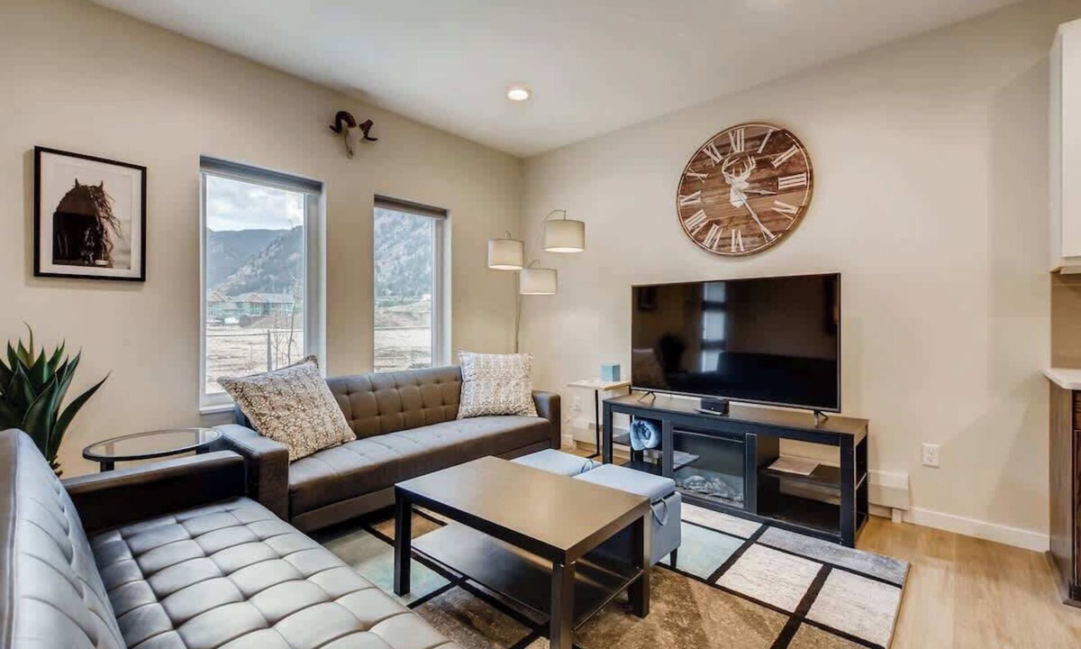 Georgetown Condo | Elbert's Escape/Sleeps 8/Lakefront Views, New
