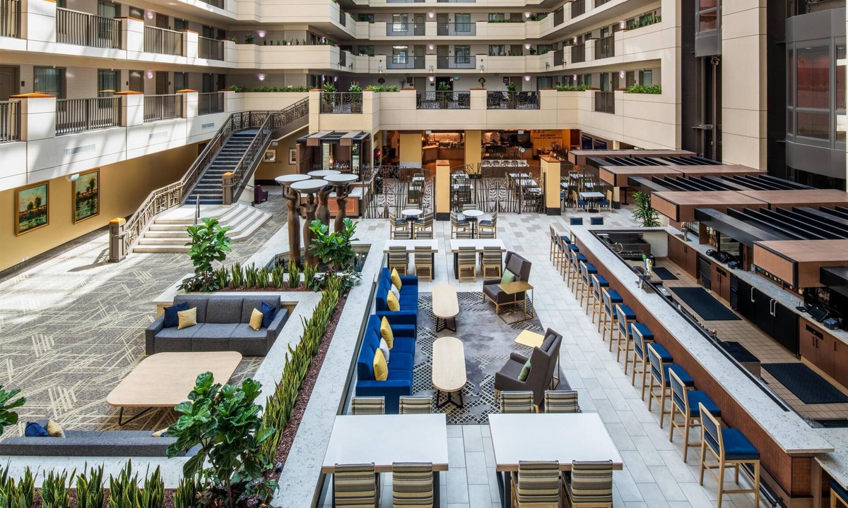 Central Sacramento Hotel | Embassy Suites by Hilton Sacramento Riverfront Promenade