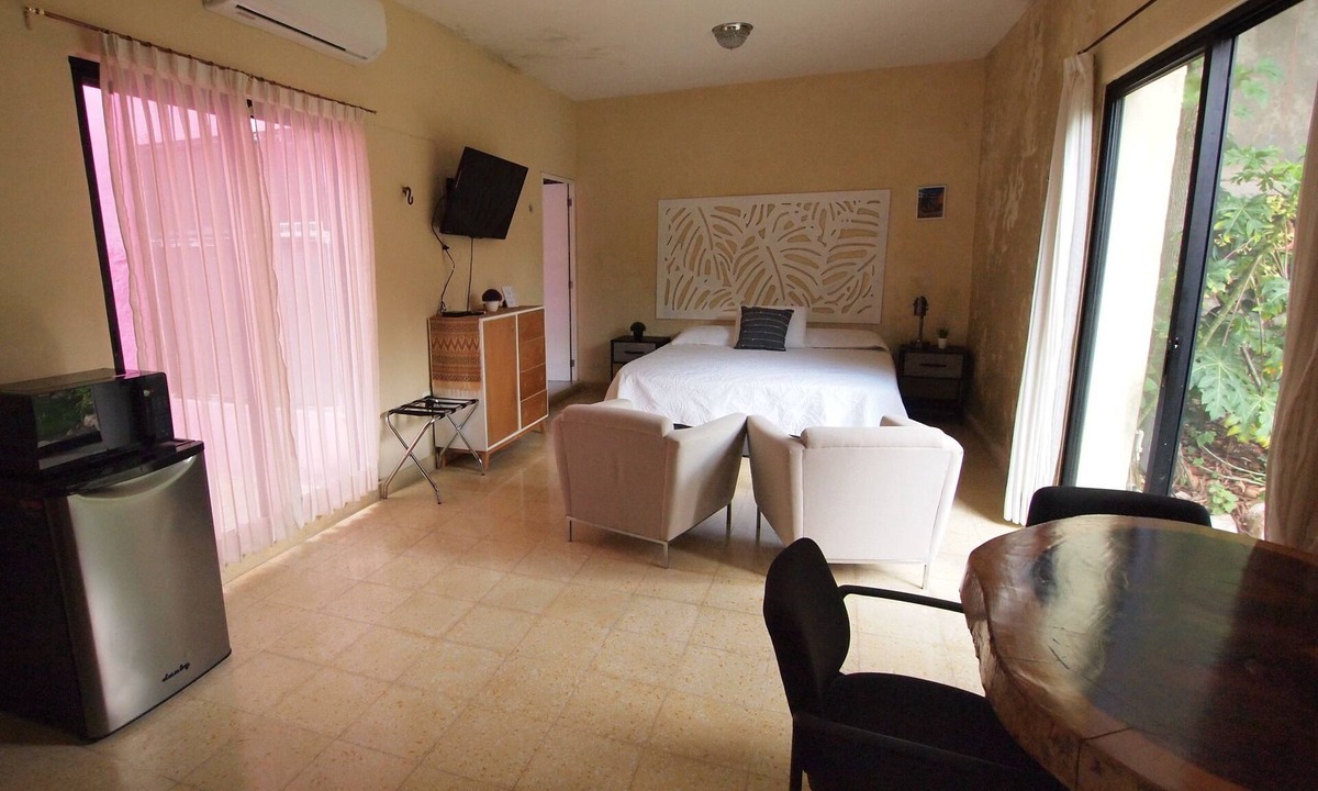 Zona Paseo Montejo Apartment | Encantadora Suite, en la Mejor Zona de Paseo Montejo. En el Barrio Gastronómico